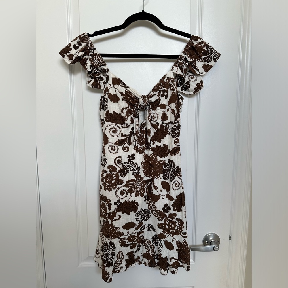 Minkpink - Mini Dress - Cap Sleeve - Brown and white floral - vintage pattern